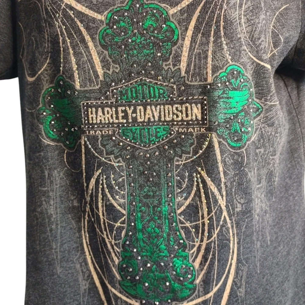 Harley-Davidson Women's Gray V-Neck  Embellished Cross Shortsleeve T-shirt Sz L